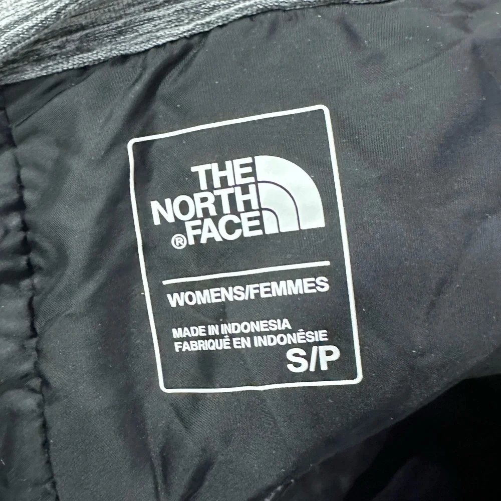 The North Face Women’s Pseudio Jacket in Black / Grey Size Small